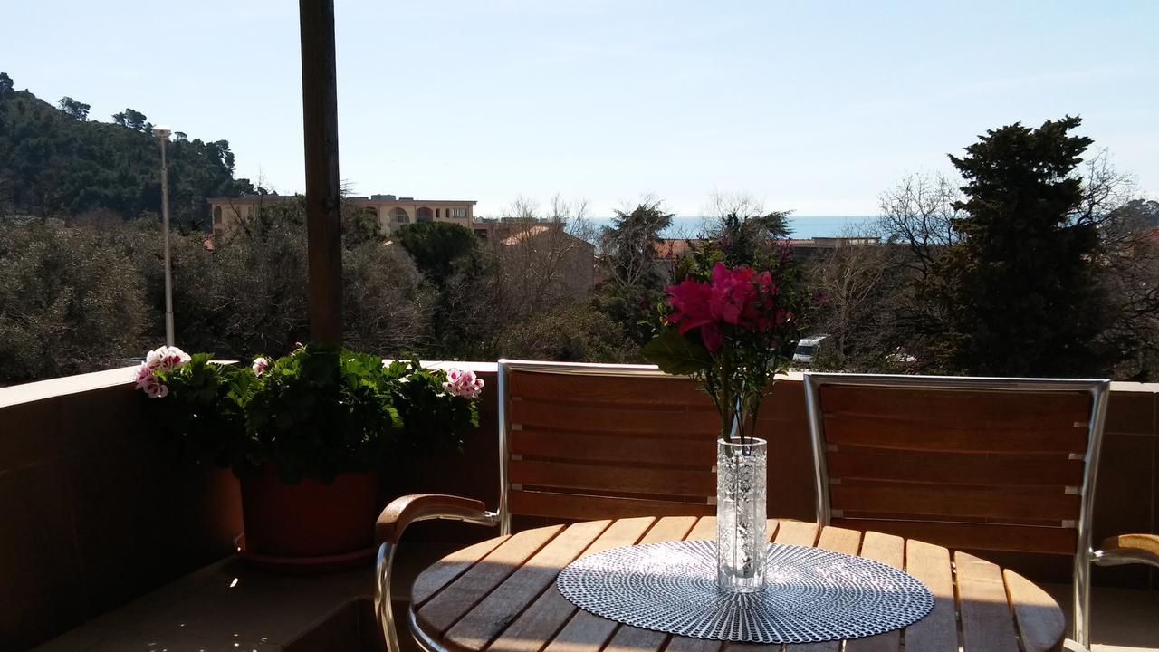 Guest House Villa Castio Petrovac Exterior photo