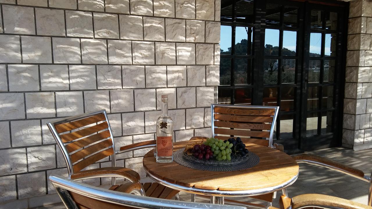 Guest House Villa Castio Petrovac Exterior photo