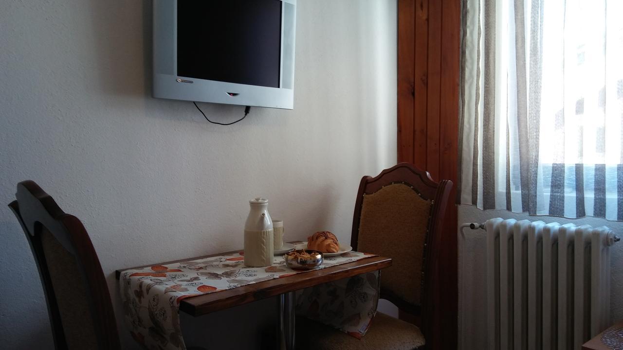 Guest House Villa Castio Petrovac Exterior photo