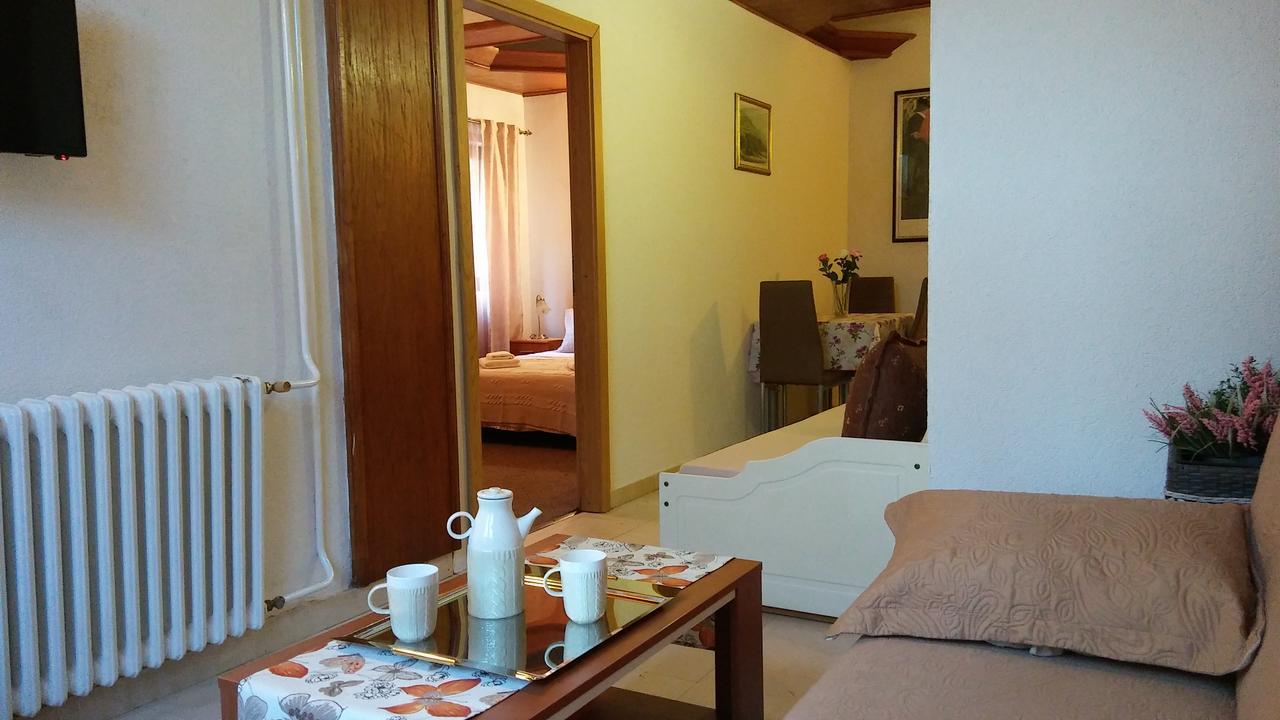 Guest House Villa Castio Petrovac Exterior photo