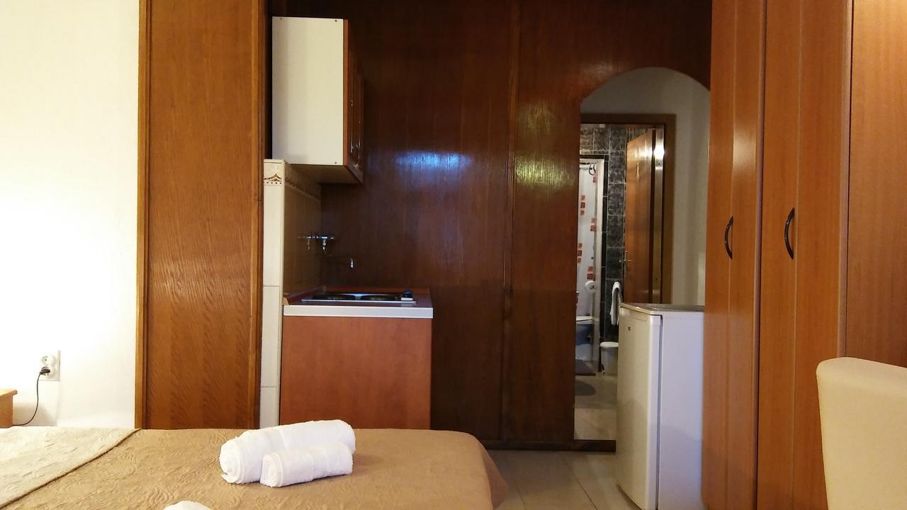 Guest House Villa Castio Petrovac Exterior photo
