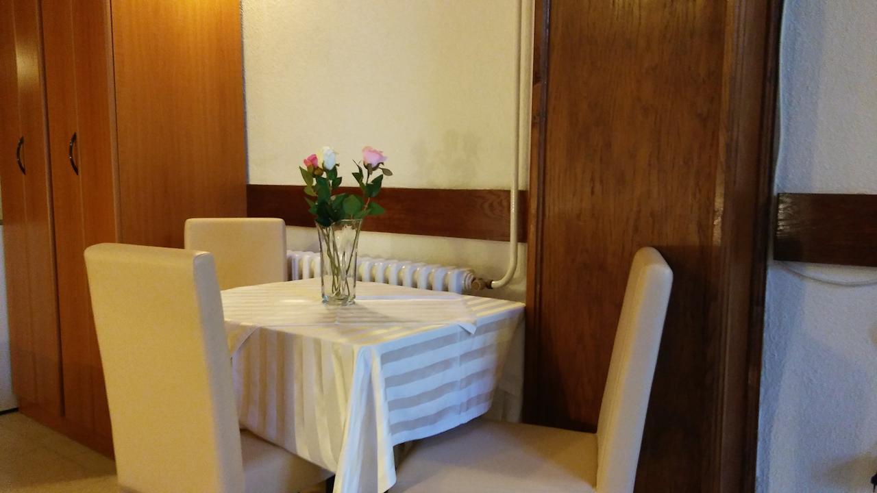 Guest House Villa Castio Petrovac Exterior photo