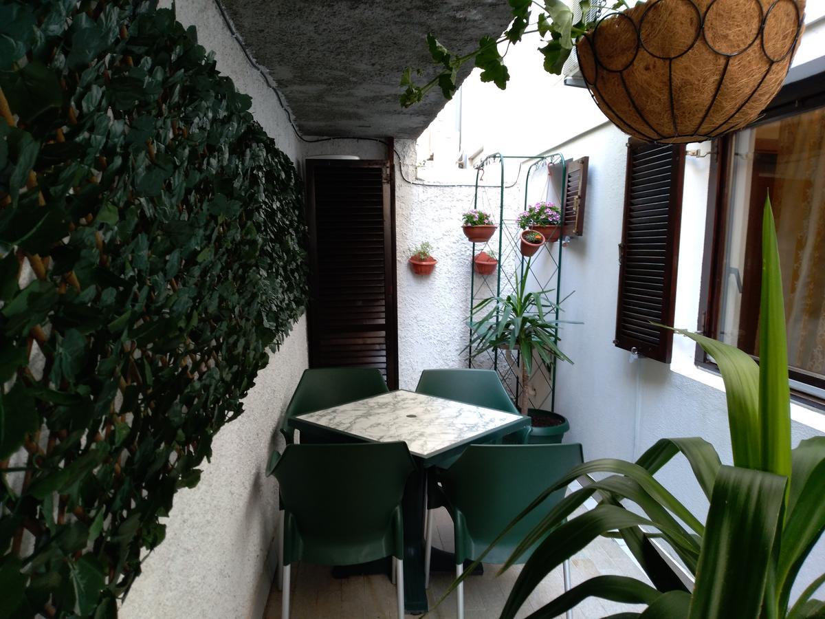 Guest House Villa Castio Petrovac Exterior photo